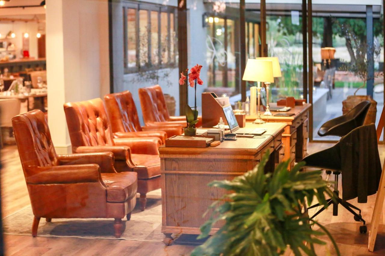 Otjiwa Safari Lodge Otjiwarongo Zewnętrze zdjęcie