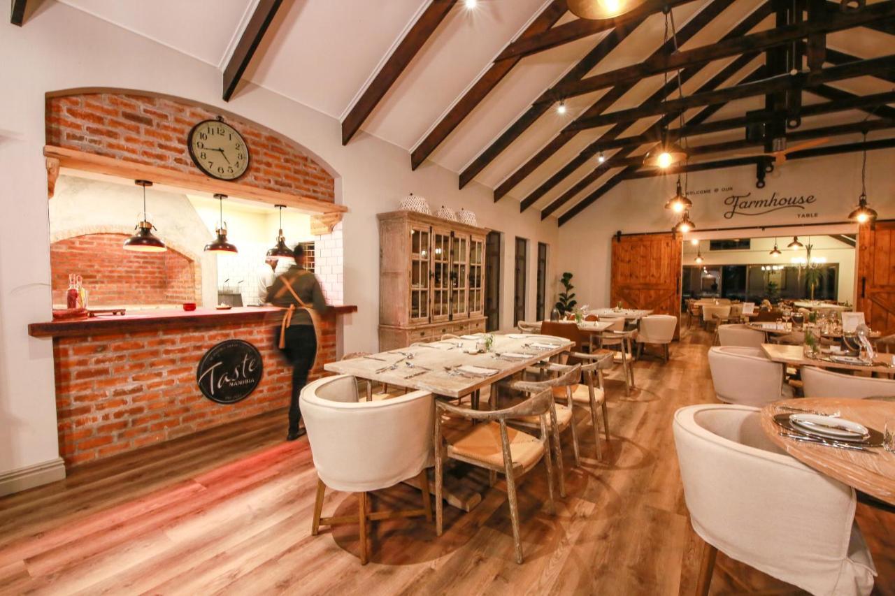 Otjiwa Safari Lodge Otjiwarongo Zewnętrze zdjęcie