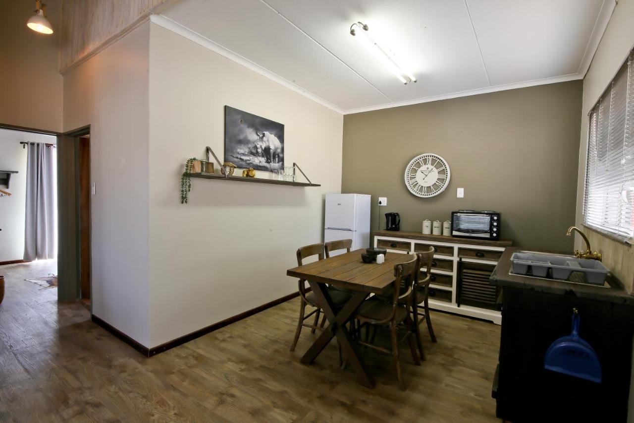 Otjiwa Safari Lodge Otjiwarongo Zewnętrze zdjęcie