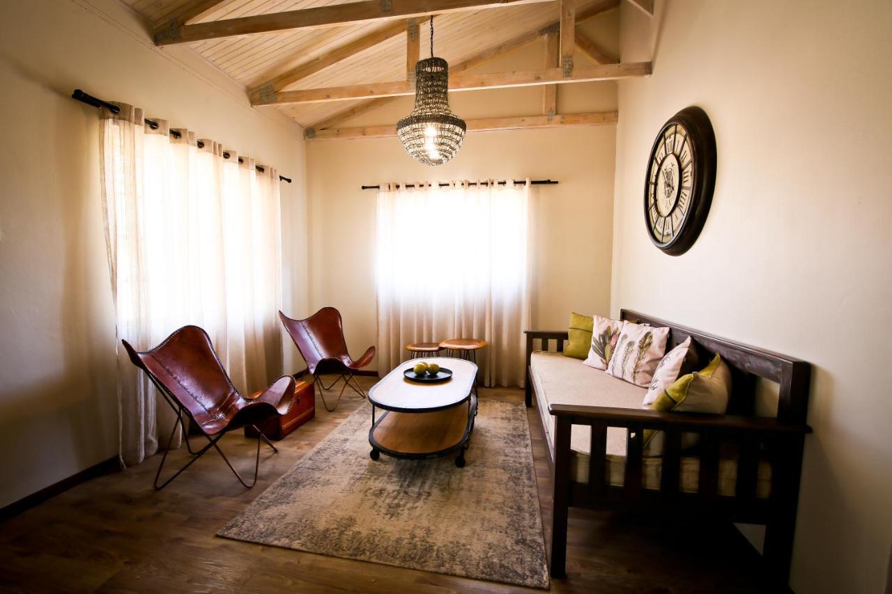 Otjiwa Safari Lodge Otjiwarongo Zewnętrze zdjęcie