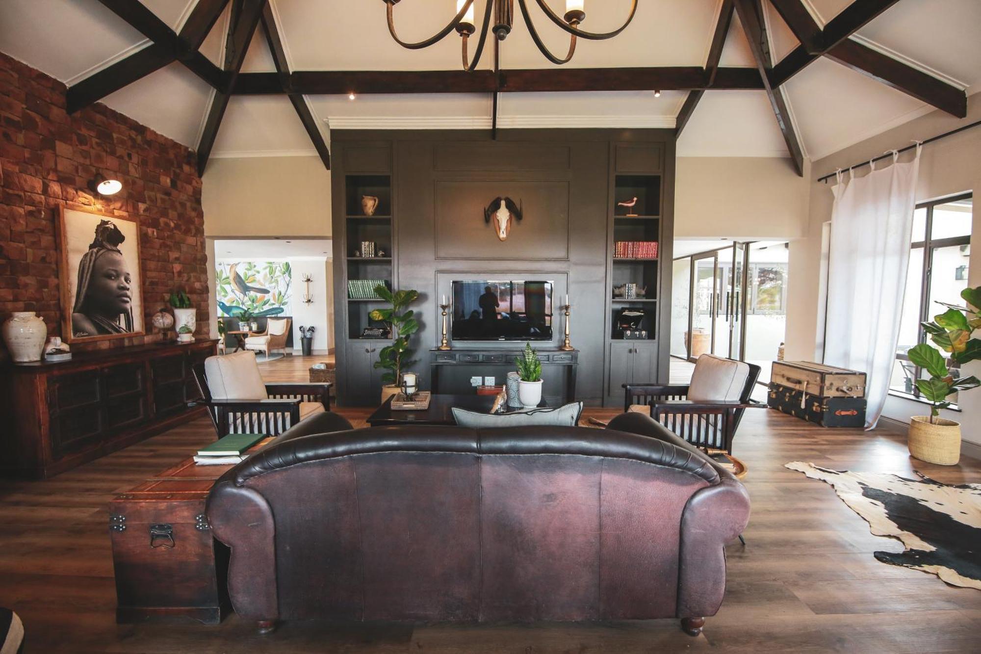 Otjiwa Safari Lodge Otjiwarongo Zewnętrze zdjęcie