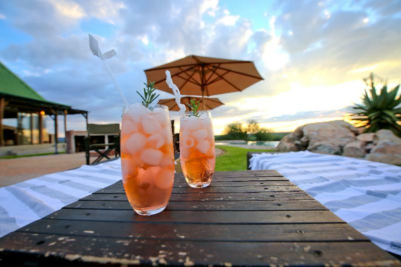 Otjiwa Safari Lodge Otjiwarongo Zewnętrze zdjęcie