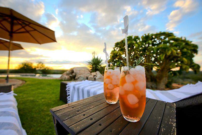 Otjiwa Safari Lodge Otjiwarongo Zewnętrze zdjęcie