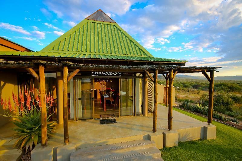 Otjiwa Safari Lodge Otjiwarongo Zewnętrze zdjęcie